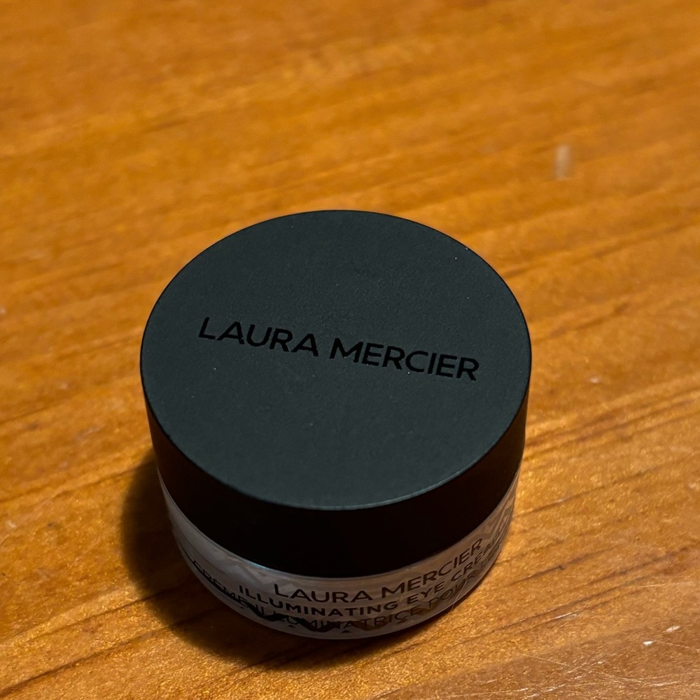 Laura Mercier Illuminating Eye Cream - Picture 2 of 7